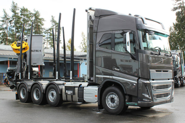 riiko-volvo-fh16-paallirakenteet16