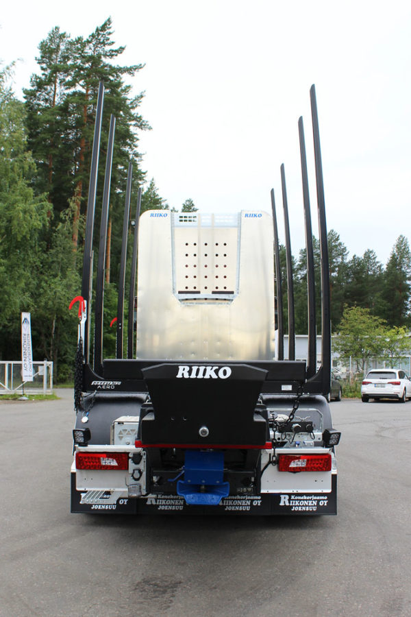 scania-r660-riiko-paallirakenteet3