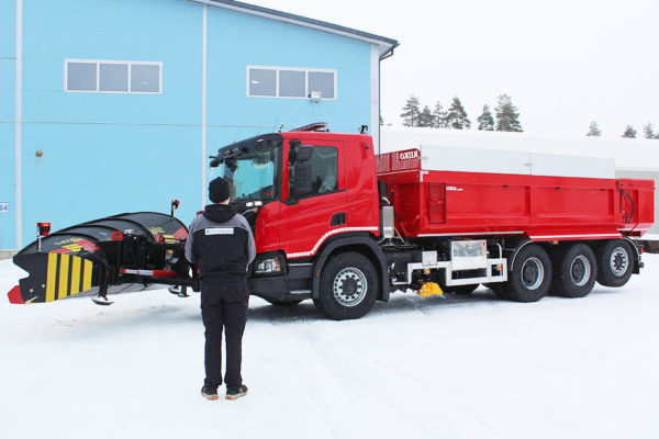 kuorma-auto-ohjausjarjestelmat-riikonen