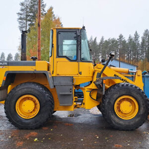 komatsu-wa270-kuormaaja