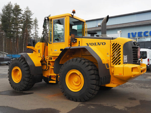 L110E-Volvo1