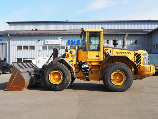 kaytetty-L120E-volvo
