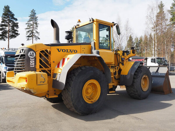 kaytetty-L120E-volvo3