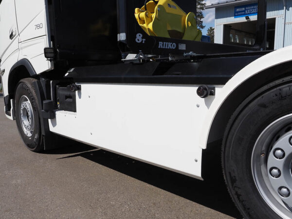 riiko-volvo-loglift7